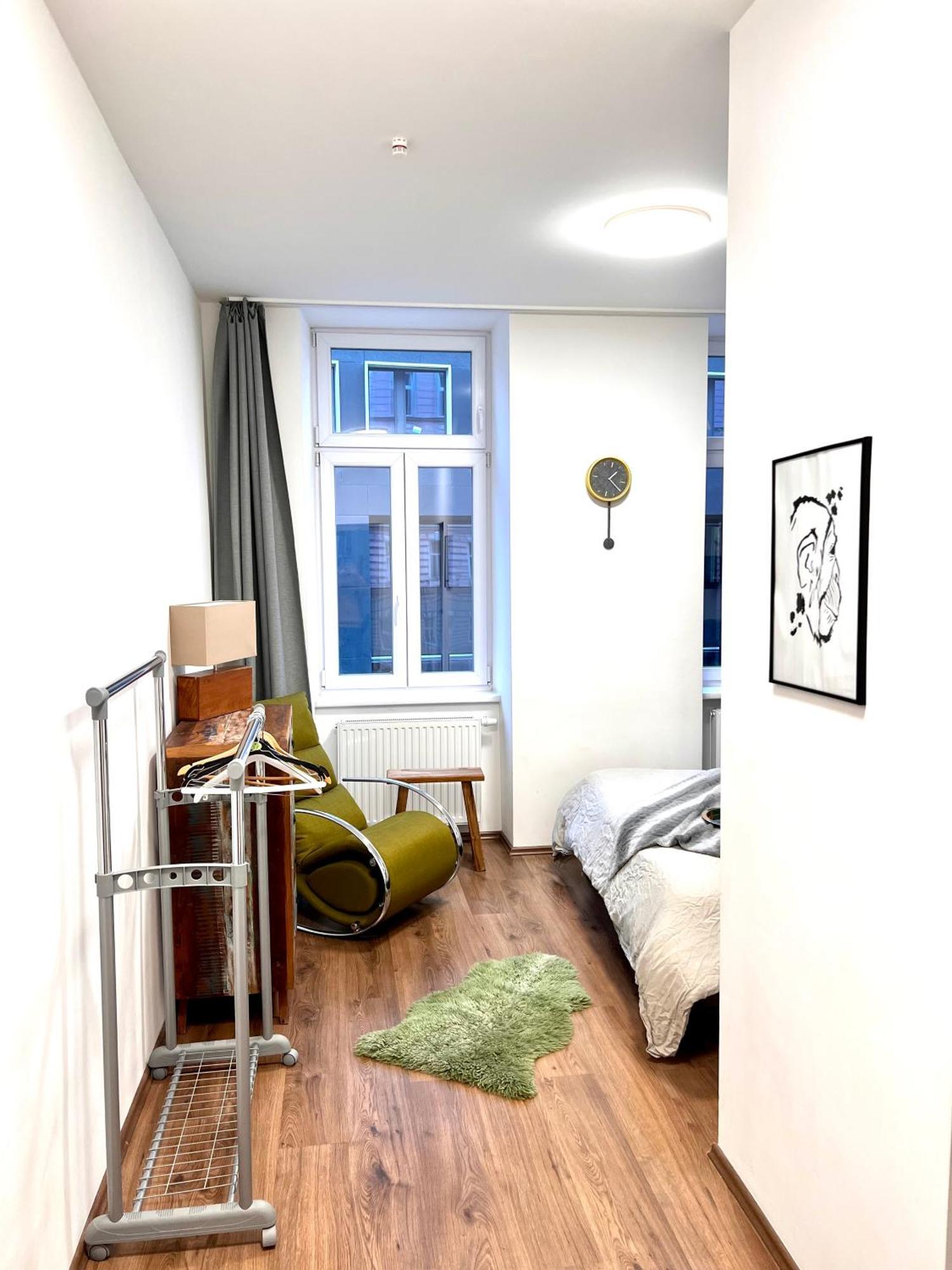 The Barts Apartments - Self Check-In Wina Bagian luar foto
